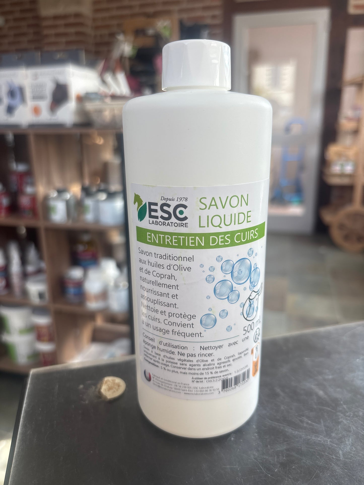 – Entretien des cuirs – Savon glycériné liquide - ESC Laboratoire